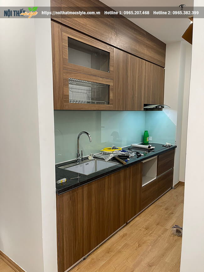 Hệ tủ bếp làm bằng chất liệu MDF lõi xanh chống ẩm cốt Thái